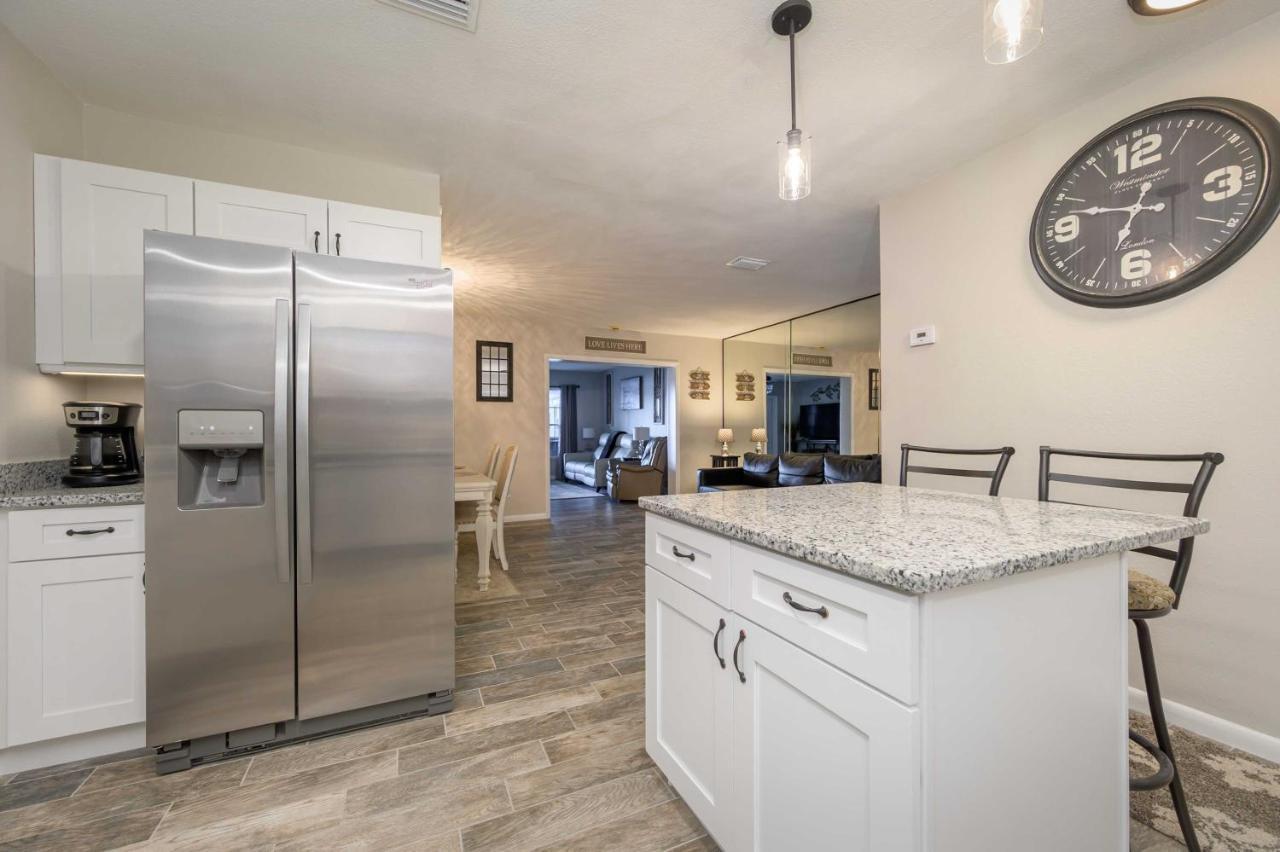 Lakefront Home With Screened Porch And Grill Winter Haven Eksteriør billede