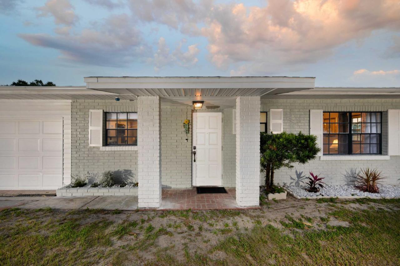 Lakefront Home With Screened Porch And Grill Winter Haven Eksteriør billede