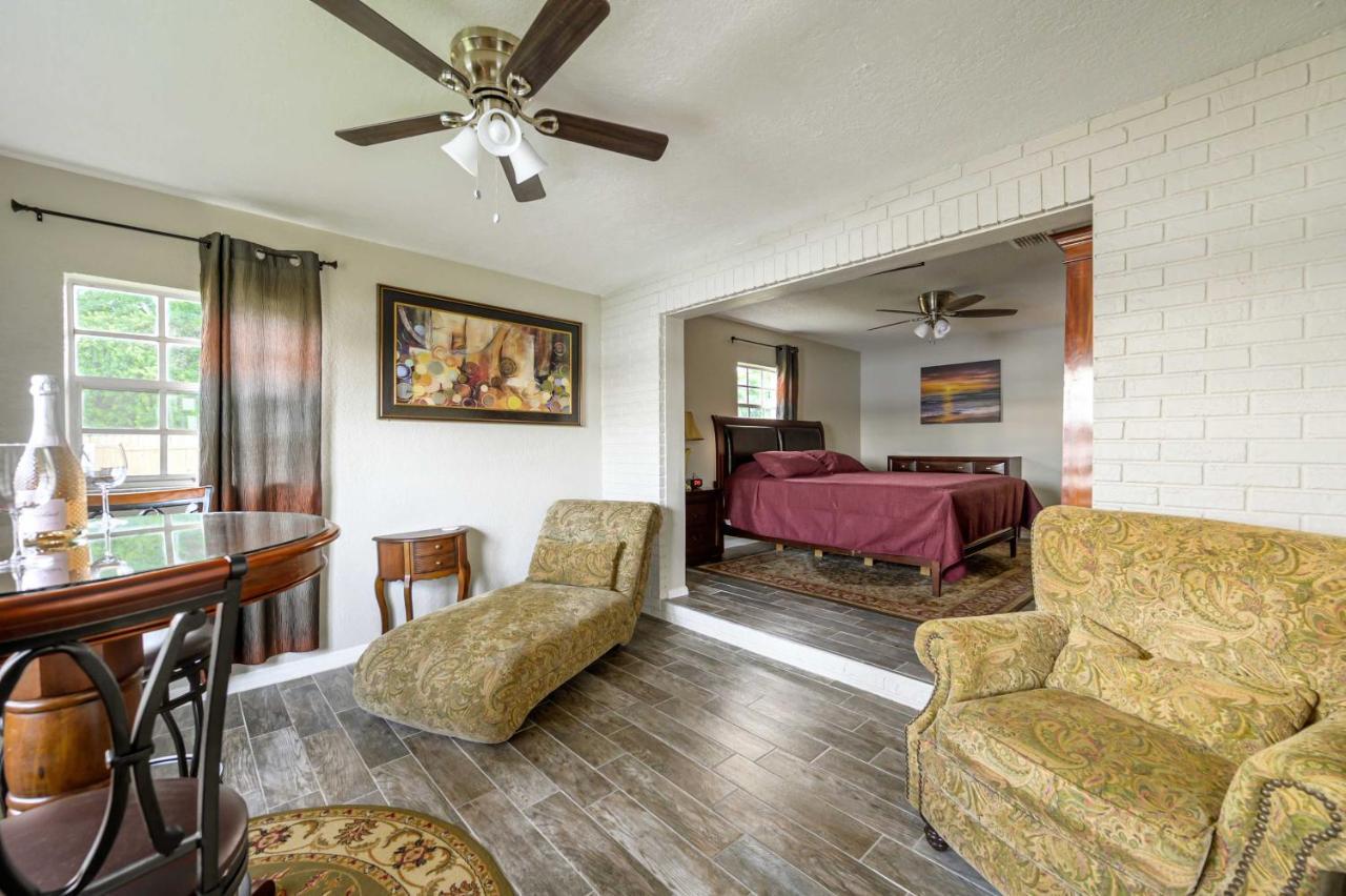 Lakefront Home With Screened Porch And Grill Winter Haven Eksteriør billede